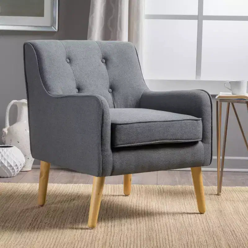 Fauteuil d'appoint en tissu capitonné avec pieds en bois de bouleau – 77,5 cm (H) x 75 cm (l) x 63,5 cm (P)