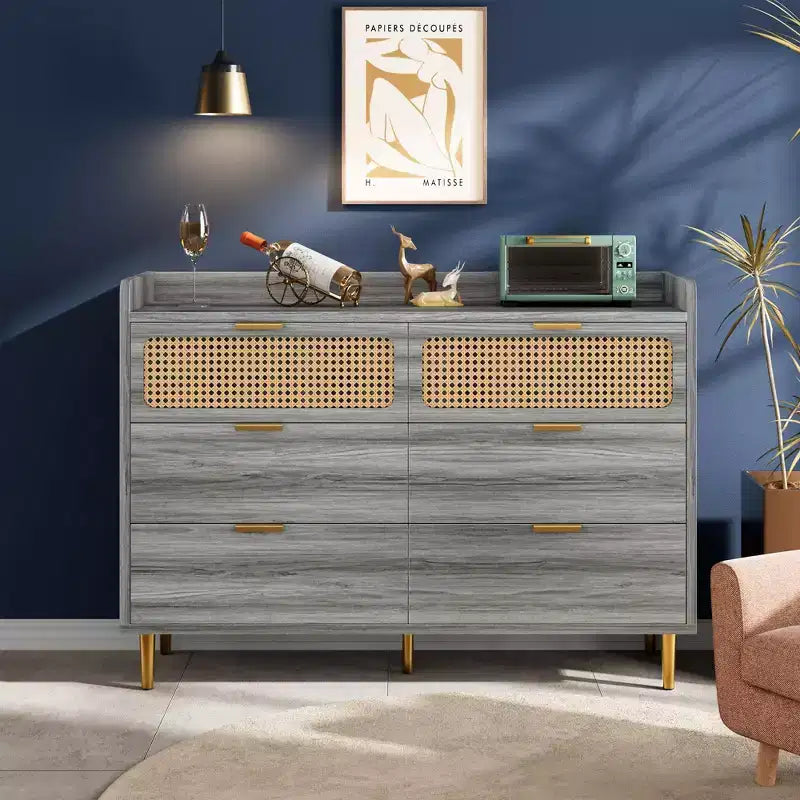 Commode 6 tiroirs style Mid-Century avec panneaux en rotin et quincaillerie dorée – 120 cm L x 40 cm l x 85 cm H