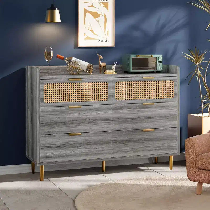 Commode 6 tiroirs style Mid-Century avec panneaux en rotin et quincaillerie dorée – 120 cm L x 40 cm l x 85 cm H