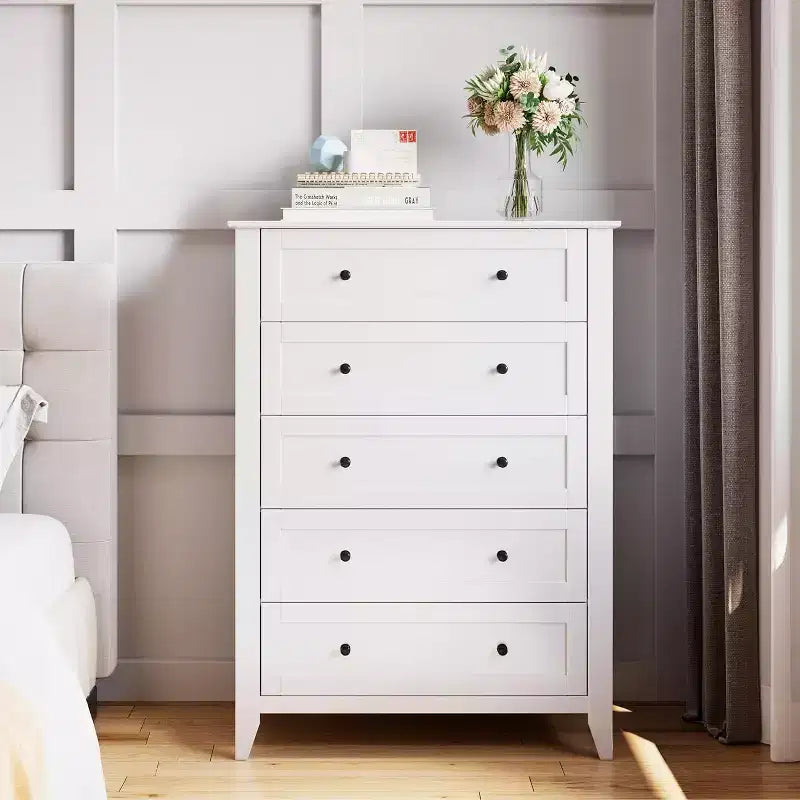 Commode haute en bois à 5 tiroirs avec poignées métalliques – 39,9 cm P x 80 cm L x 108 cm H