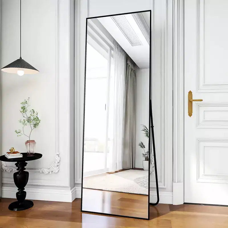 Miroir sur pied pleine longueur, cadre en alliage d'aluminium – 147 cm H x 46 cm L, autoportant