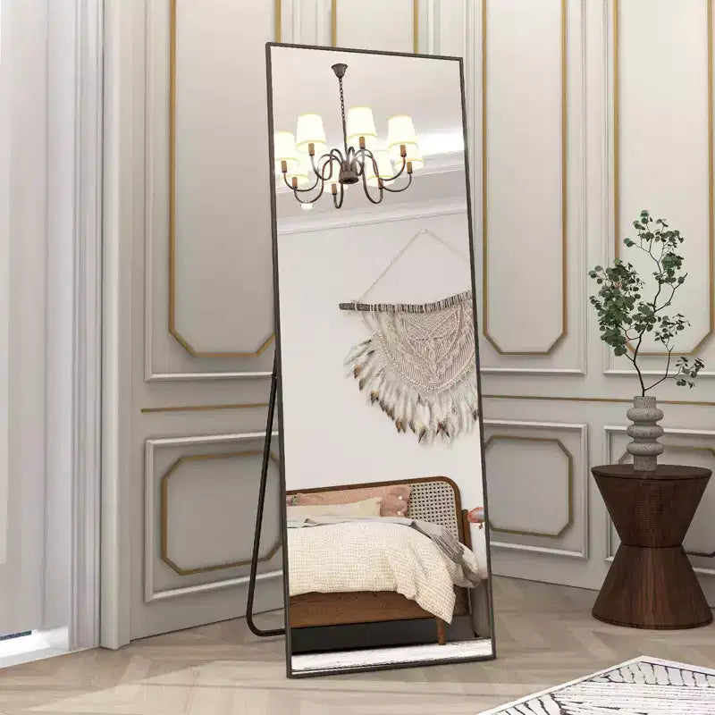 Miroir sur pied pleine longueur, cadre en alliage d'aluminium – 147 cm H x 46 cm L, autoportant