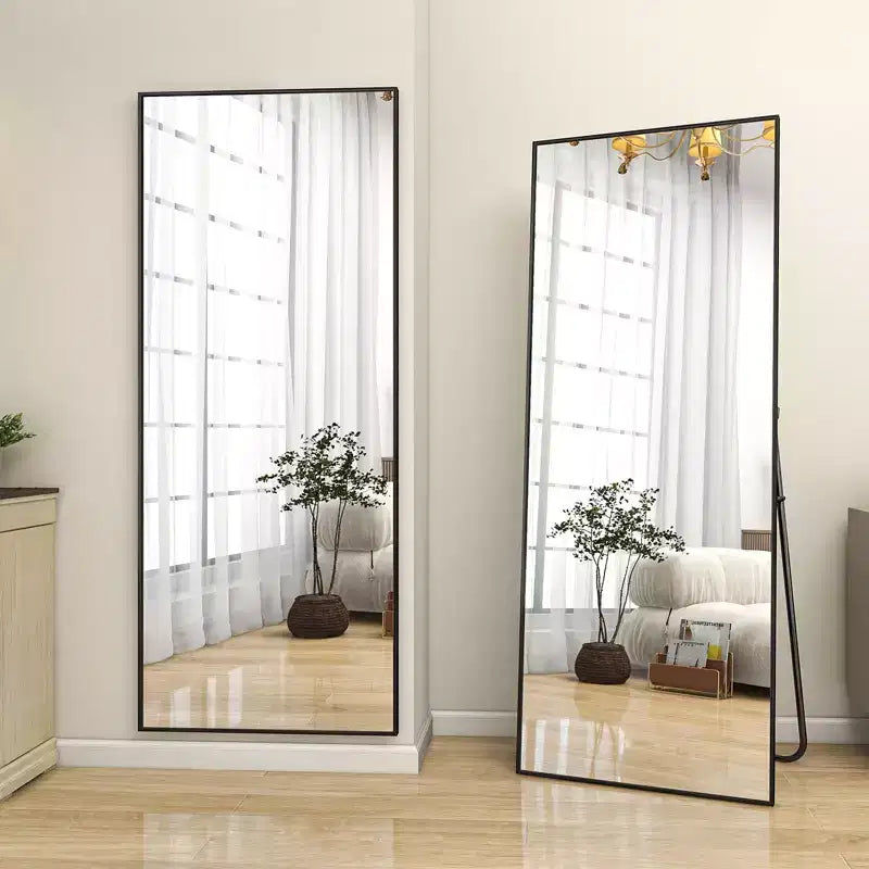 Miroir sur pied pleine longueur, cadre en alliage d'aluminium – 147 cm H x 46 cm L, autoportant